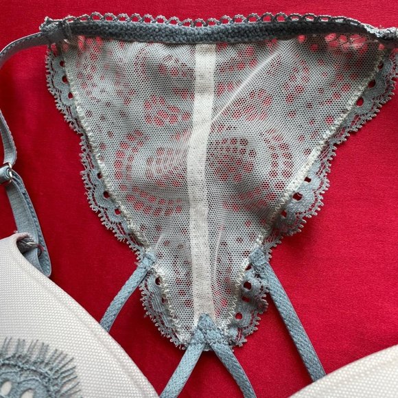 Dream Angels Push Up Bra 32B Crochet Lace - Picture 4 of 7